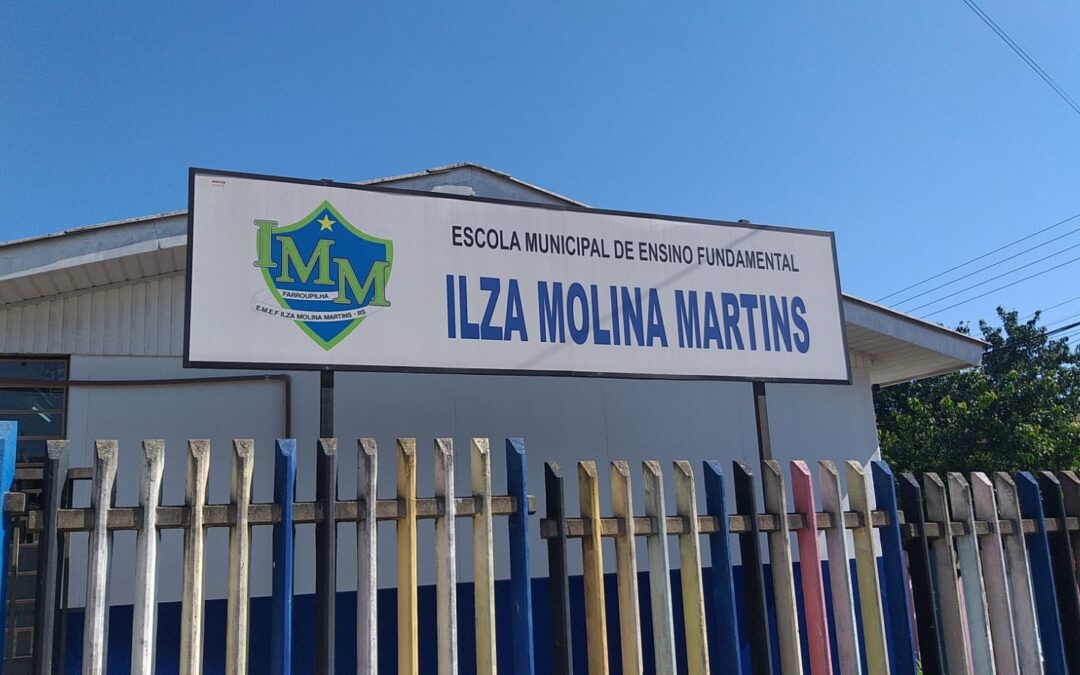 Capina e Roçada – E.M.E.F Ilza Molina Martins, serviço realizado dia 16 de Fevereiro de 2022